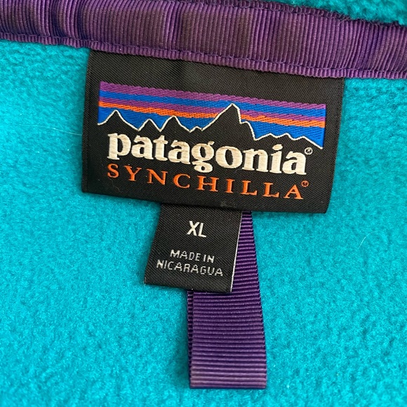 Green and Black Patagonia Synchilla Jacket! - Picture 3 of 4